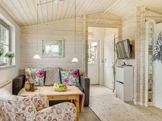 Holiday Home Topi - 15m from the sea by Interhome - 5