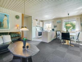 Holiday Home Suni - 400m from the sea by Interhome - 5
