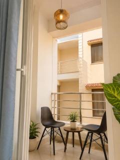 Cozy 1BHK with Pool and Balcony in Tapovan - 7