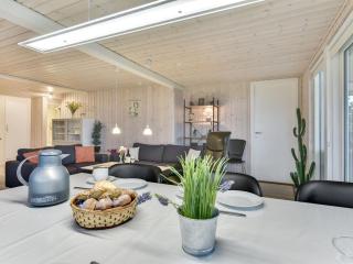 Holiday Home Loi - 200m from the sea by Interhome - 3