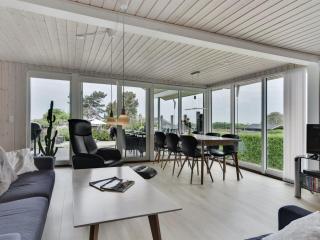 Holiday Home Loi - 200m from the sea by Interhome - 6