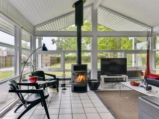 Holiday Home Riaan - 200m from the sea by Interhome - 5
