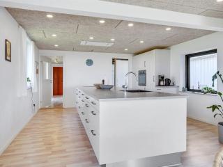 Holiday Home Emin - 100m from the sea by Interhome - 1