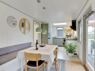 Holiday Home Roar - 500m from the sea by Interhome - 3