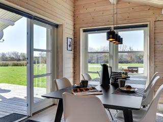 Holiday Home Anneli - 600m from the sea by Interhome - 2