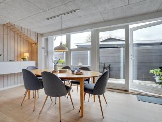 Holiday Home Kei - 75m from the sea by Interhome - 2