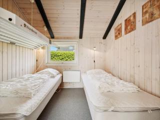 Holiday Home Inge - 300m from the sea by Interhome - 1