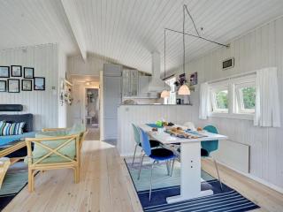 Holiday Home Raija - 400m from the sea by Interhome - 2