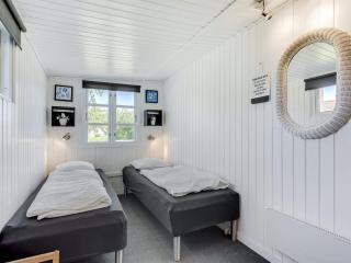 Holiday Home Tyyni - 75m from the sea by Interhome - 2