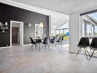 Holiday Home Helina - 180m from the sea by Interhome - 5