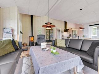 Holiday Home Rathulf - 500m from the sea by Interhome - 8