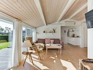 Holiday Home Florina - 700m from the sea by Interhome - 7