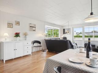Holiday Home Haralda - 300m from the sea by Interhome - 4