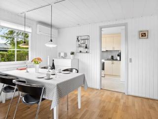 Holiday Home Haralda - 300m from the sea by Interhome - 1