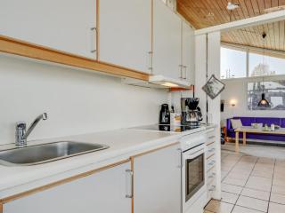 Apartment Alya - 200m from the sea by Interhome - 2
