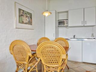 Apartment Kerlin - 500m from the sea by Interhome - 5