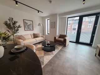 Royal Oak Luxe Luxury 2-Bed Apartment - 6