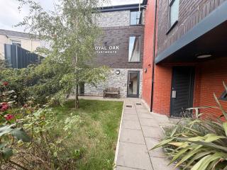 Royal Oak Luxe Luxury 2-Bed Apartment - 0