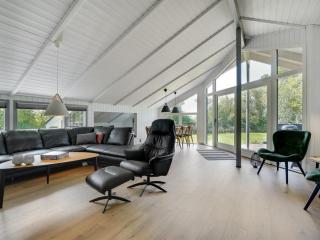 Holiday Home Gram - 450m from the sea by Interhome - 5