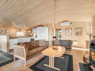 Holiday Home Benjamina - 530m to the fjord by Interhome - 4