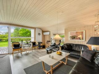 Holiday Home Wenche - 600m to the fjord by Interhome - 8