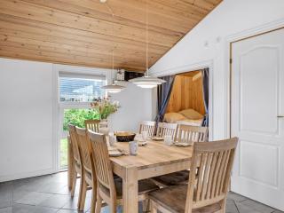 Holiday Home Ingbritt - 700m to the fjord by Interhome - 6