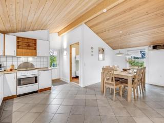 Holiday Home Ingbritt - 700m to the fjord by Interhome - 7