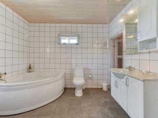 Holiday Home Liam - 800m to the fjord by Interhome - 1