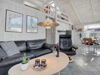 Holiday Home Yara - 1km to the fjord by Interhome - 2
