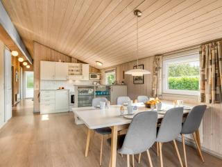 Holiday Home Robertha - 800m to the fjord by Interhome - 1