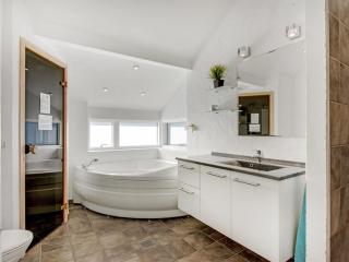 Holiday Home Donka - 300m to the fjord by Interhome - 3