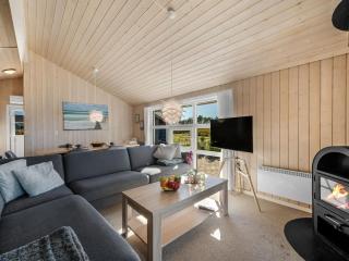 Holiday Home Shalin - 1-4km to the fjord by Interhome - 4