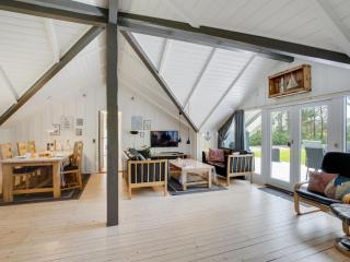 Holiday Home Hjalmara - 900m from the sea by Interhome - 2