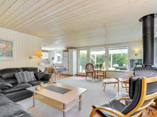 Holiday Home Ulrike - 600m to the fjord by Interhome - 5