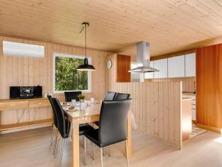Holiday Home Brenda - 300m to the fjord by Interhome - 5