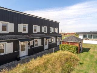 Apartment Idunn - 100m to the fjord by Interhome - 9
