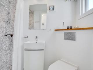 Apartment Idunn - 100m to the fjord by Interhome - 5
