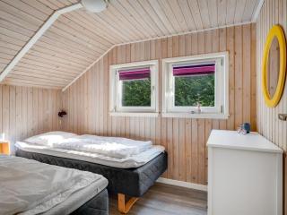Holiday Home Eisa - 300m to the fjord by Interhome - 2