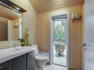 Holiday Home Aswarth - 50m to the fjord by Interhome - 6