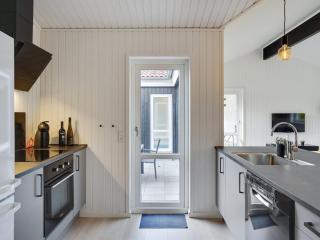 Holiday Home Bjarki - 800m from the sea by Interhome - 5