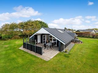 Holiday Home Naninja - 300m to the fjord by Interhome - 0