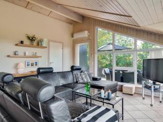 Holiday Home Merja - 3km from the sea by Interhome - 4
