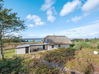 Holiday Home Tordis - 250m to the fjord by Interhome - 0