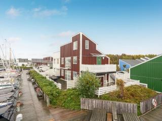 Apartment Tyyne - 5m from the sea by Interhome - 0