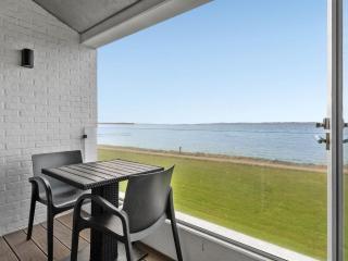 Apartment Elvin - 20m from the sea by Interhome - 9