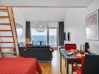 Apartment Elvin - 20m from the sea by Interhome - 7