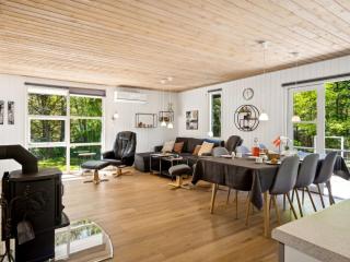 Holiday Home Hunding - 7km from the sea by Interhome - 7