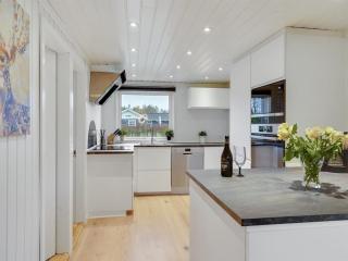 Holiday Home Nina - 700m to the fjord by Interhome - 7