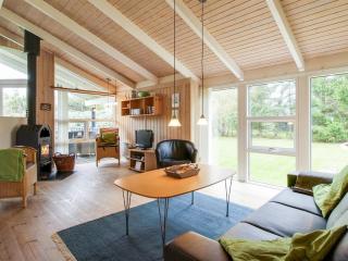 Holiday Home Danika - 800m from the sea by Interhome - Hals - 8