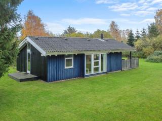Holiday Home Danika - 800m from the sea by Interhome - Hals - 9